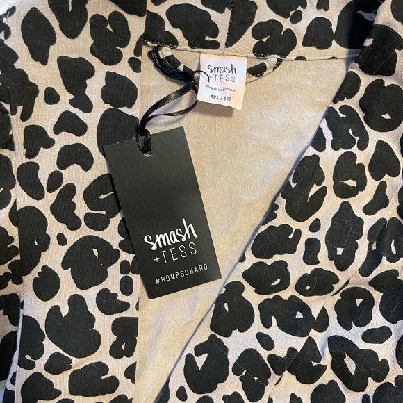 Smash Tess CardiRobe size XXS NWT - Picture 2 of 3